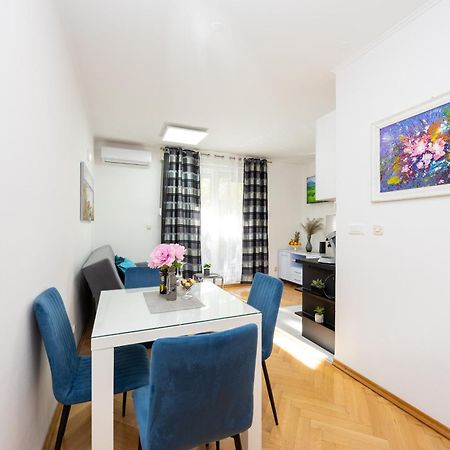 Apartment Paolo By The Beach Znjan Split Exterior photo