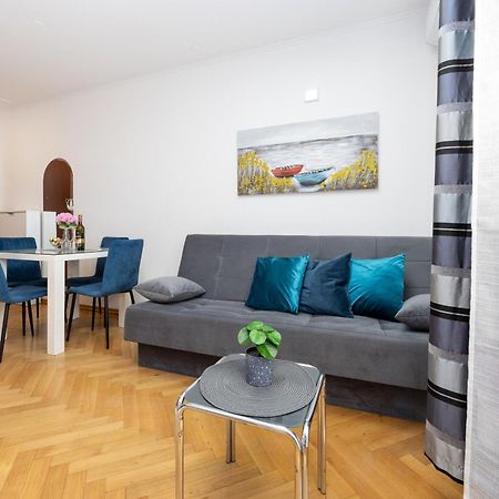 Apartment Paolo By The Beach Znjan Split Exterior photo