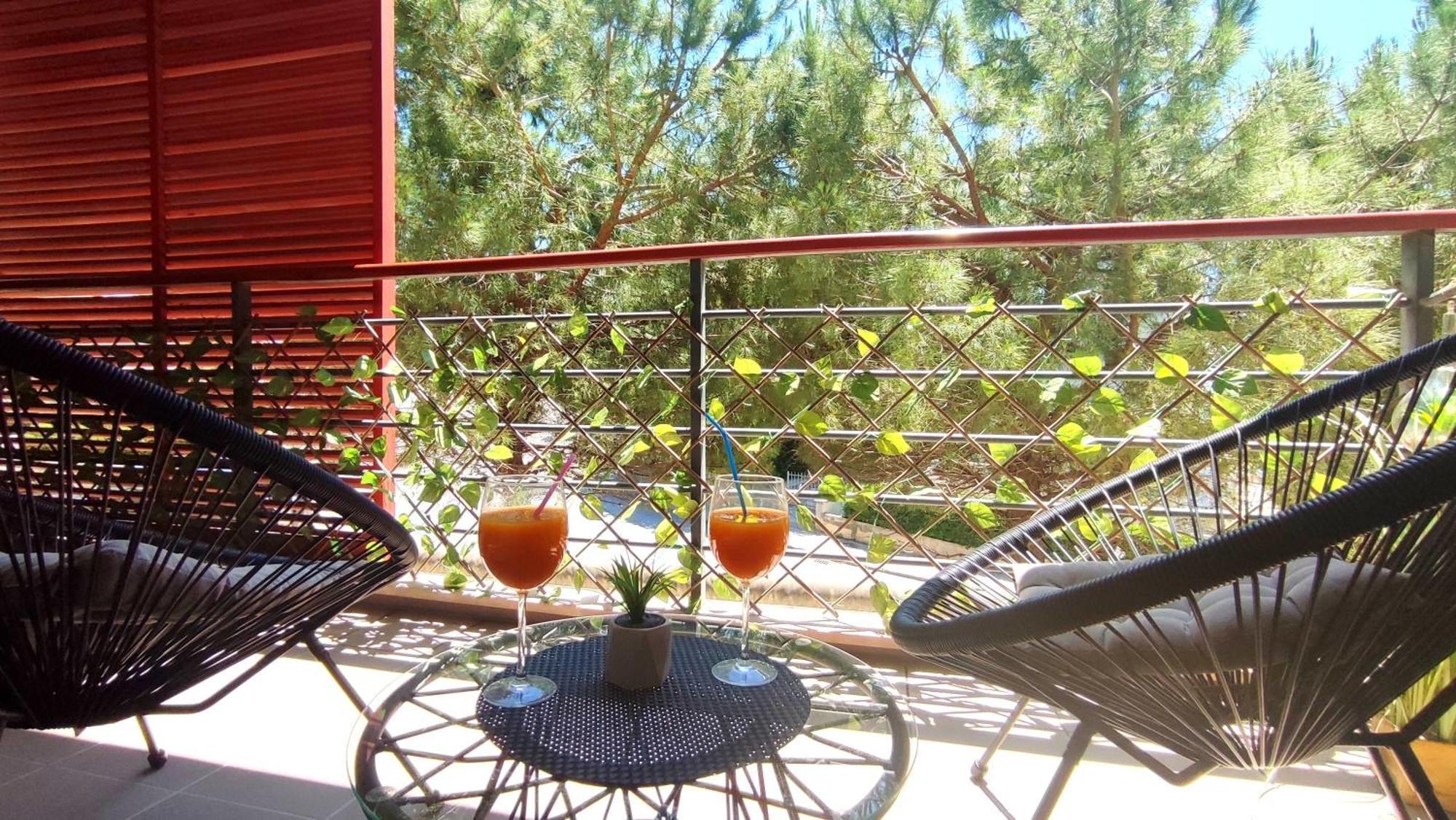 Apartment Paolo By The Beach Znjan Split Room photo