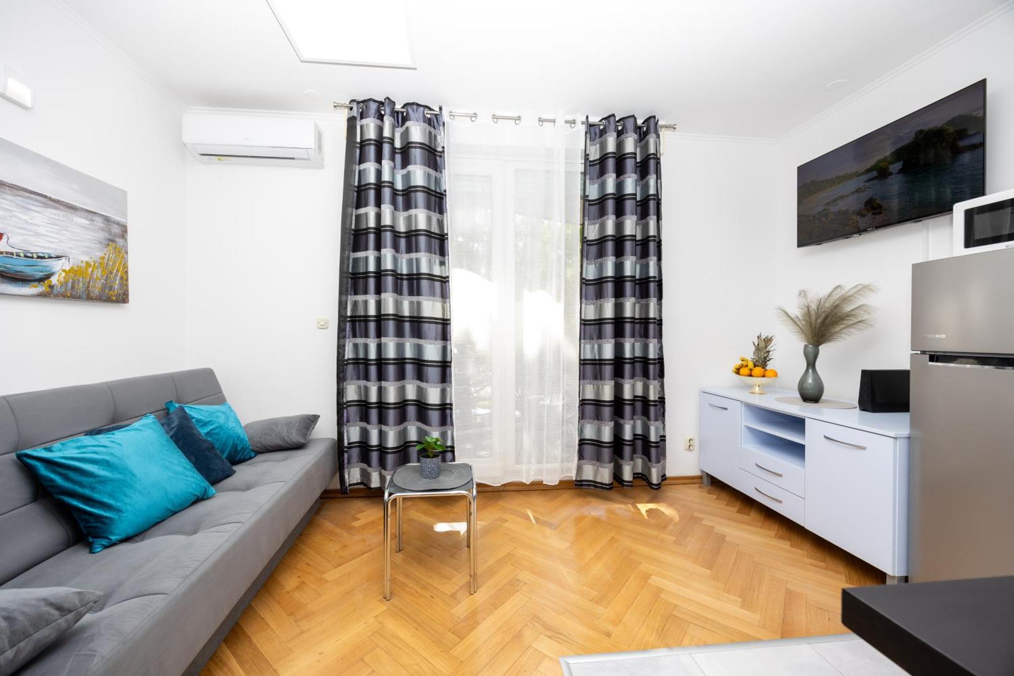 Apartment Paolo By The Beach Znjan Split Exterior photo