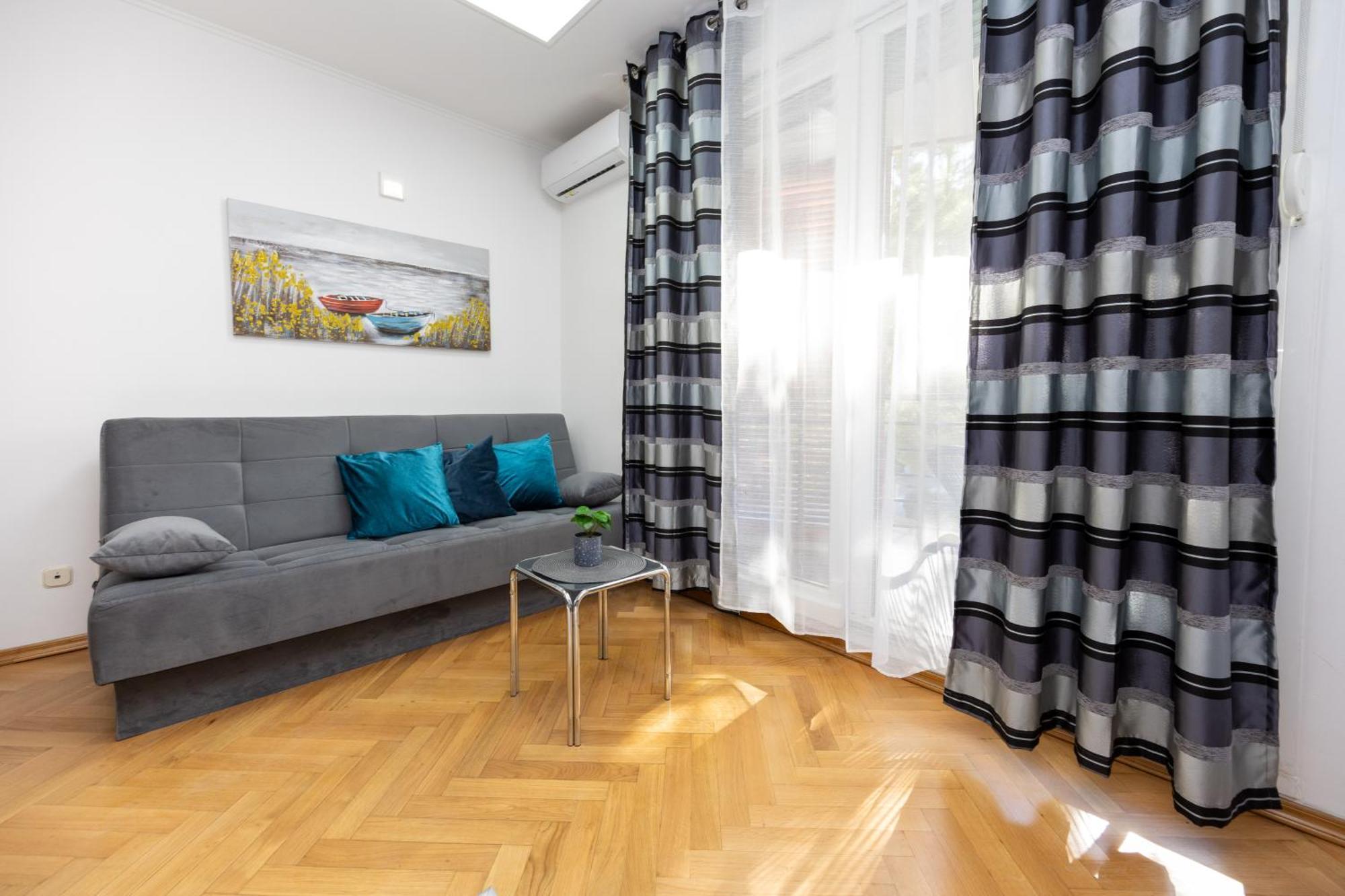 Apartment Paolo By The Beach Znjan Split Exterior photo